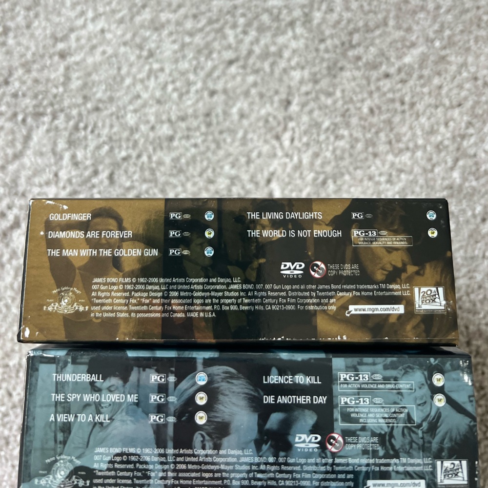 📀JAMES BOND: Volumes 1-4, in original boxing, 007 ultimate edition set. - Picture 7 of 10